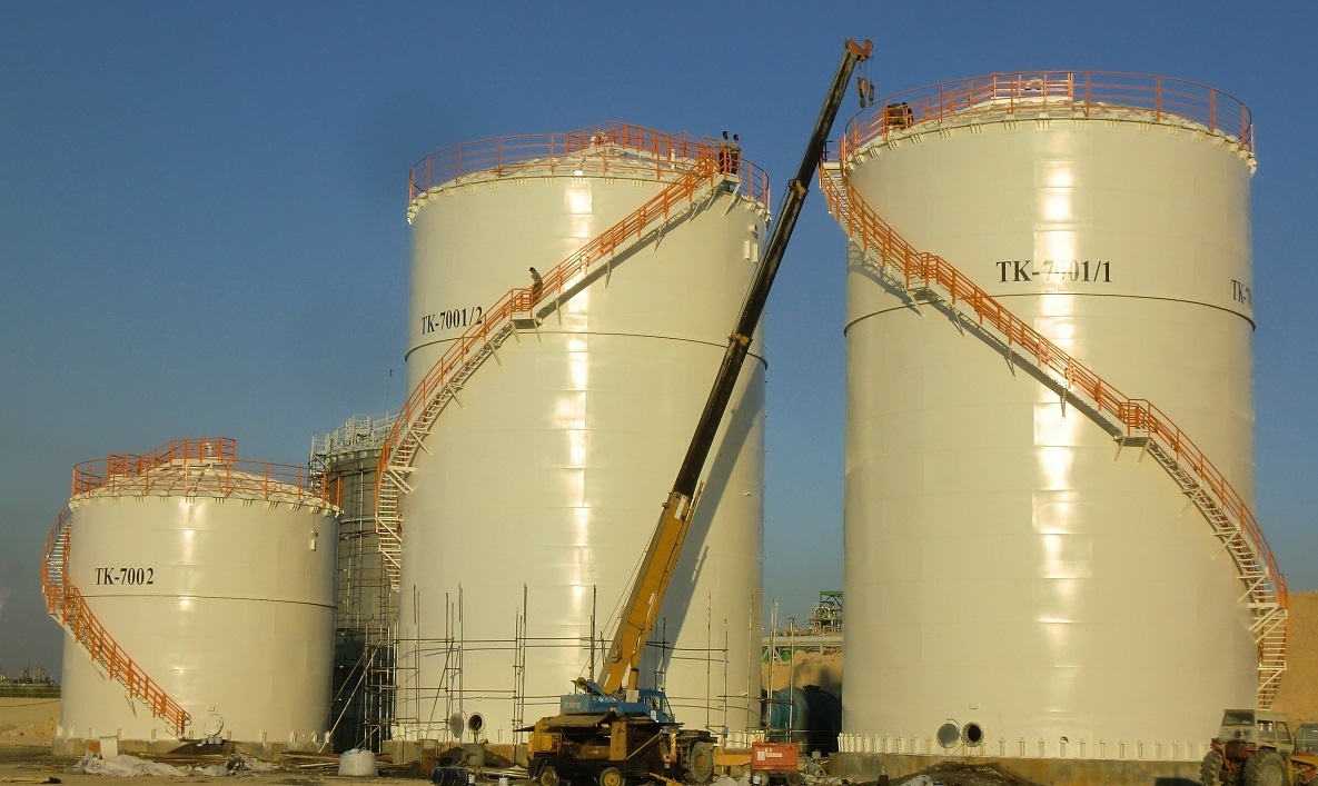 Construction of foundation and installation of seven tanks in Sablan factory